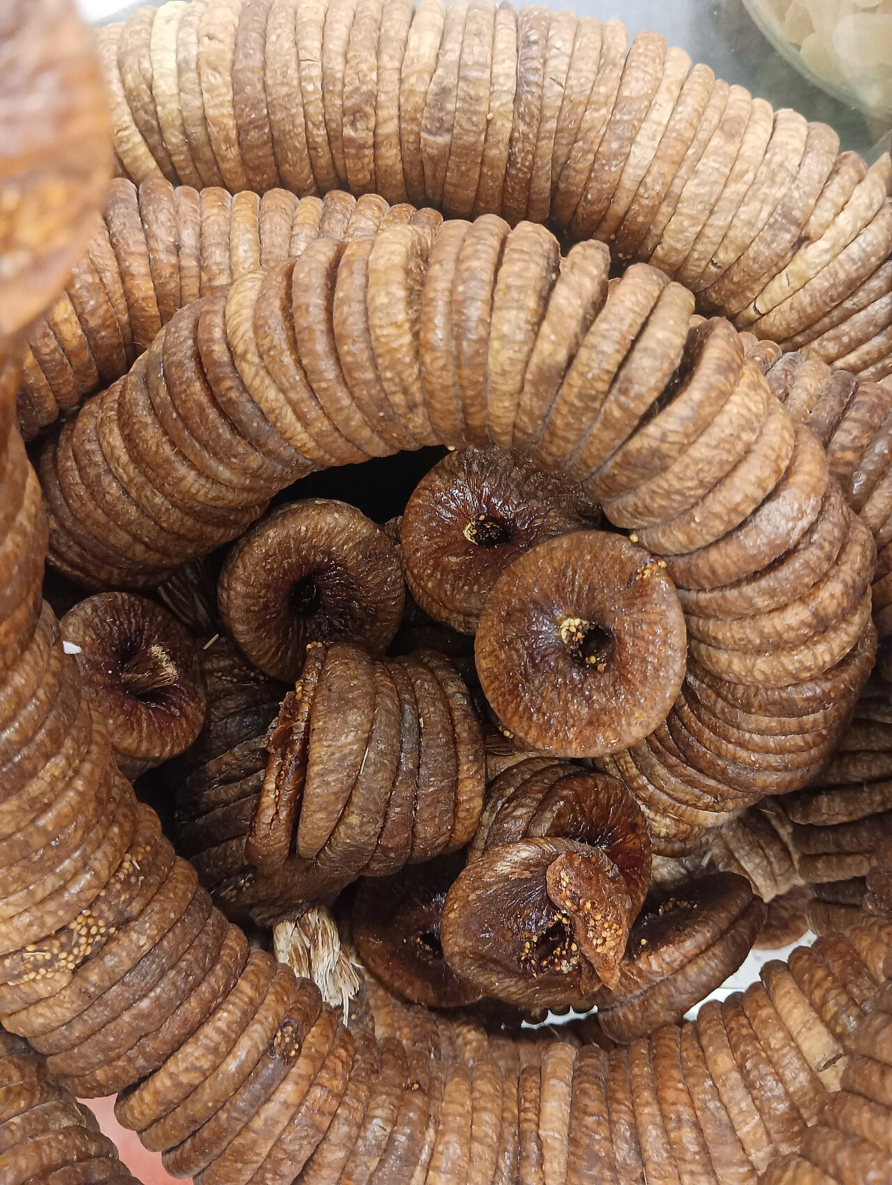 Dried figs